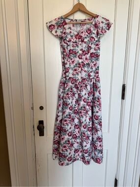 Vintage Floral  Dress in Rose Print
